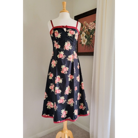 90s Black Floral Satin Bow 1990s Vintage Fit & Flare Midi Length Cotton Dress - Picture 10 of 15